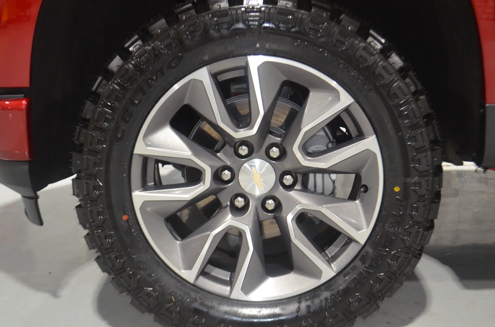 2021 Chevrolet Silverado 1500 RST photo 3