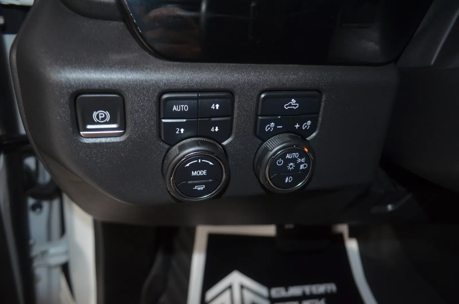 2023 Chevrolet Silverado 1500 LT Trail Boss - Photo 34
