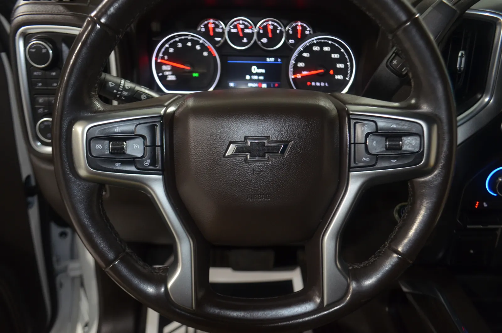 2019 Chevrolet Silverado 1500 RST - Photo 31