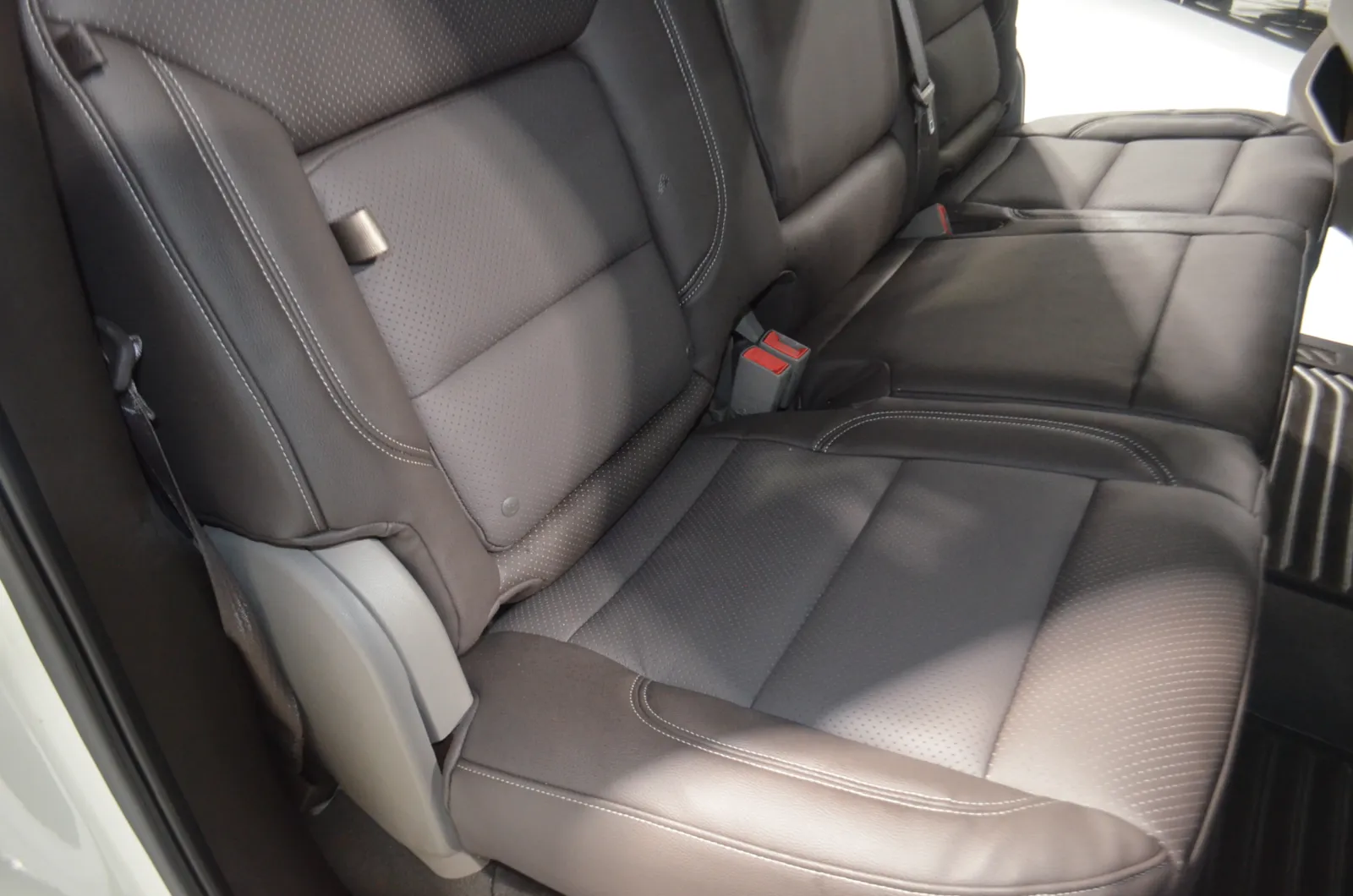 2019 Chevrolet Silverado 1500 RST - Photo 19
