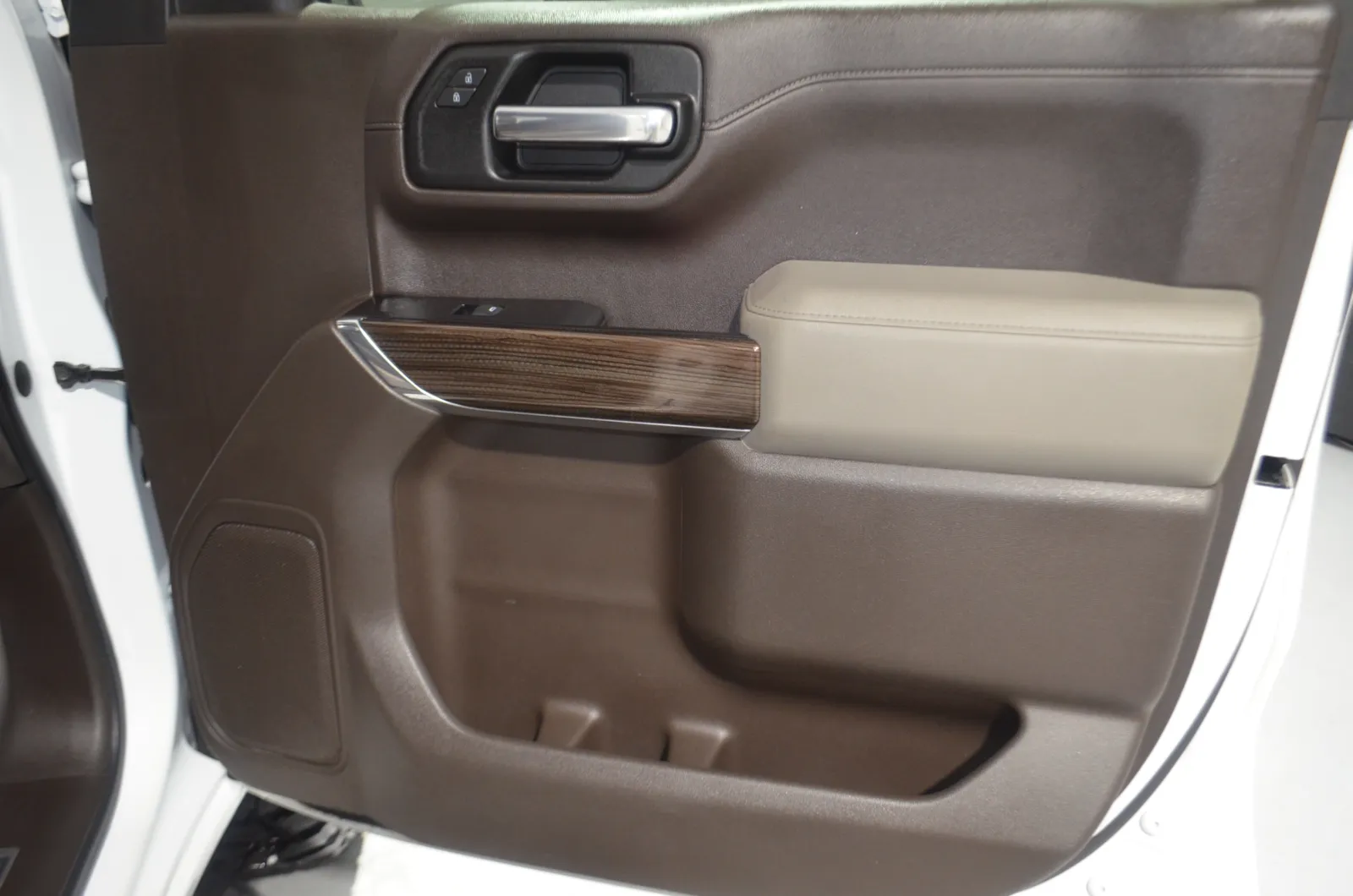 2019 Chevrolet Silverado 1500 RST - Photo 24
