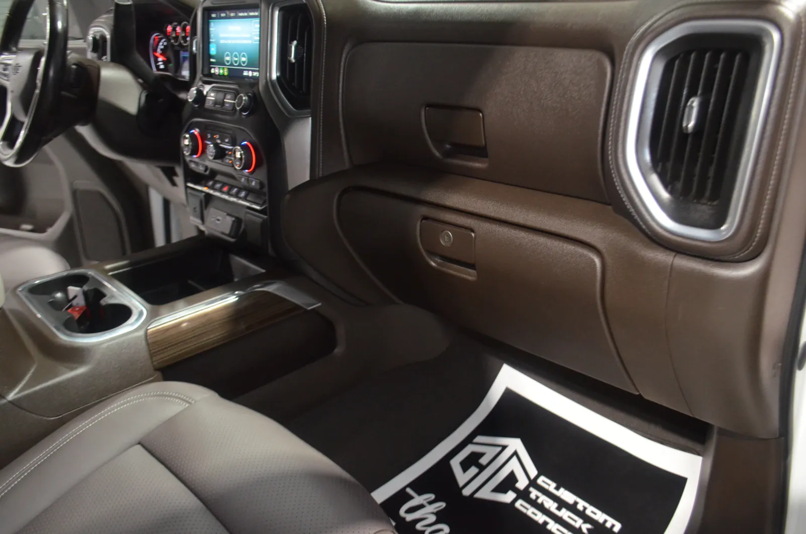 2019 Chevrolet Silverado 1500 RST - Photo 22