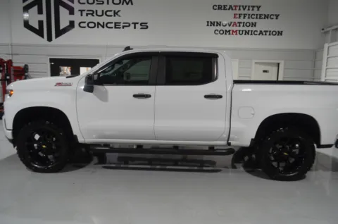 More photos of 2019 CHEVROLET RST Z71 RST at Custom Truck Concepts, MS