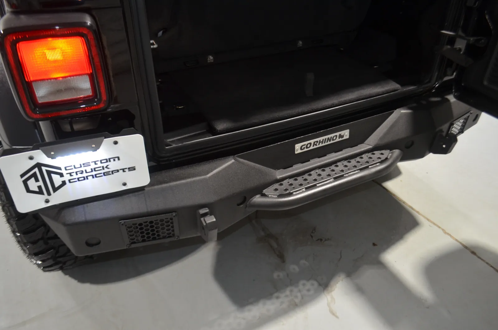 2020 Jeep Wrangler Sport S - Photo 11