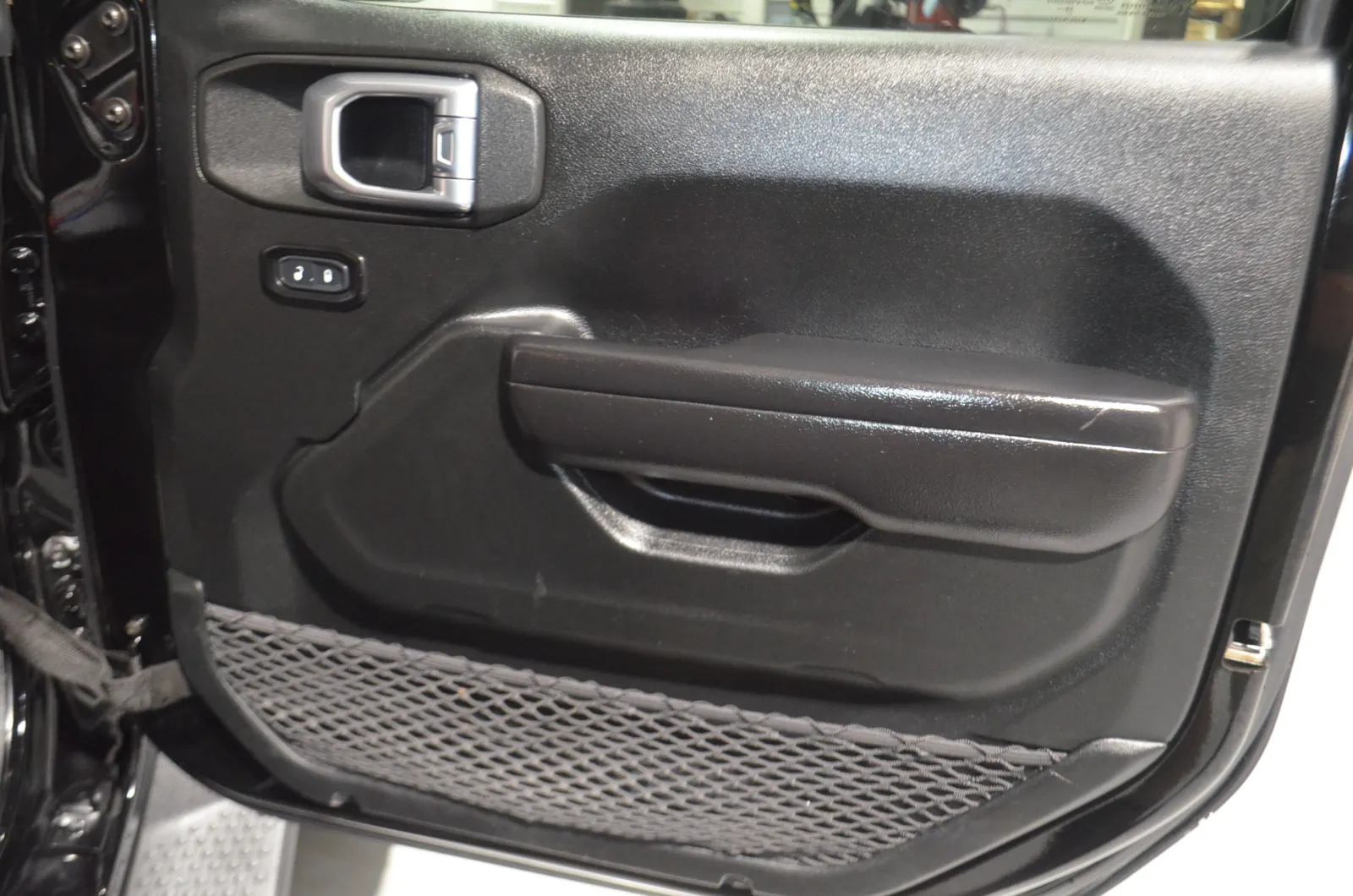 2020 Jeep Wrangler Sport S - Photo 23