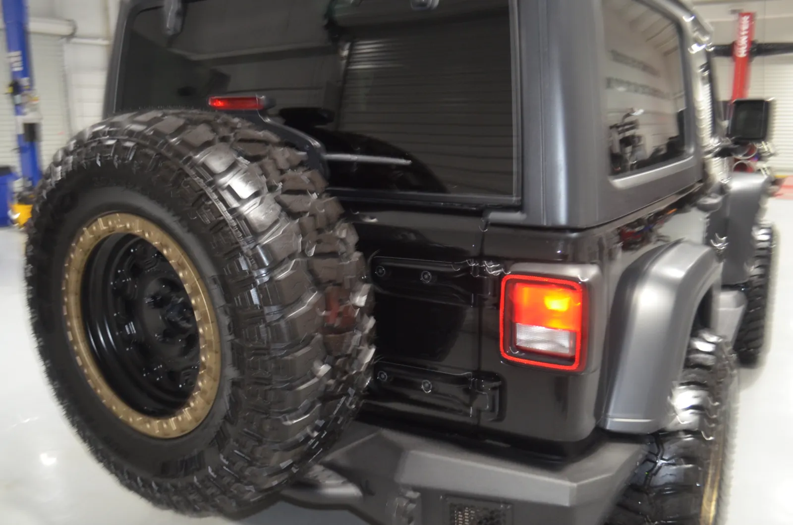 2020 Jeep Wrangler Sport S - Photo 9