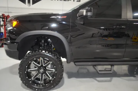 More photos of 2023 CHEVROLET ZR2 LIFTED ZR2 at Custom Truck Concepts, MS