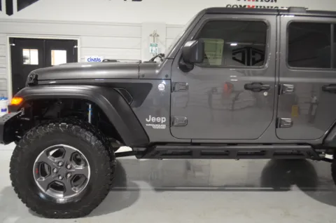 More photos of 2019 Jeep Wrangler Unlimited at Custom Truck Concepts, MS