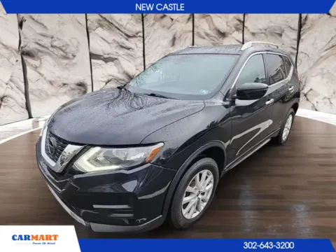 Black 2020 Nissan Rogue SV Sport Utility 4D for sale in New Castle, DE