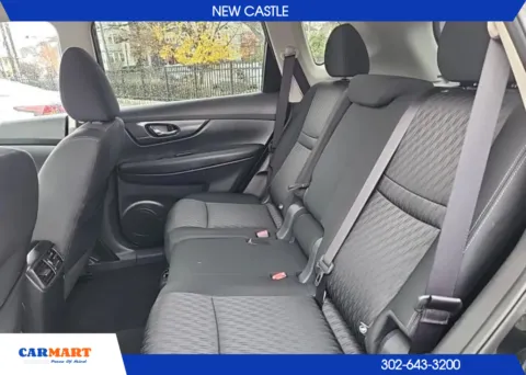 More photos of 2020 Nissan Rogue SV Sport Utility 4D at CARMART - New Castle, DE
