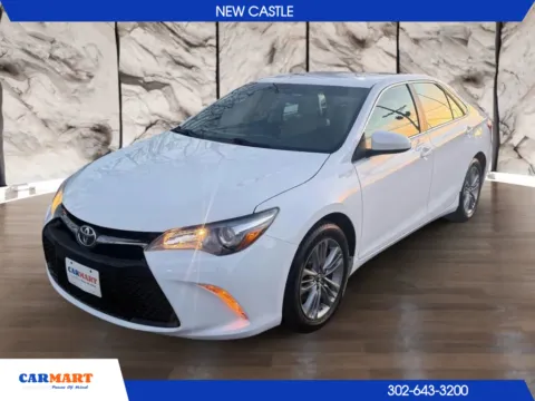 White 2016 Toyota Camry SE Sedan 4D for sale in New Castle, DE