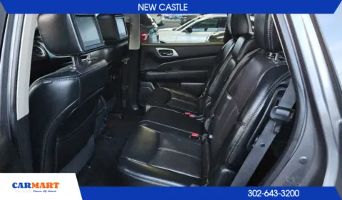 More photos of 2017 Nissan Pathfinder Platinum Sport Utility 4D at CARMART - New Castle, DE