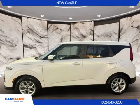 Photos of 2022 Kia Soul LX Wagon 4D for sale in New Castle, DE at CARMART - New Castle
