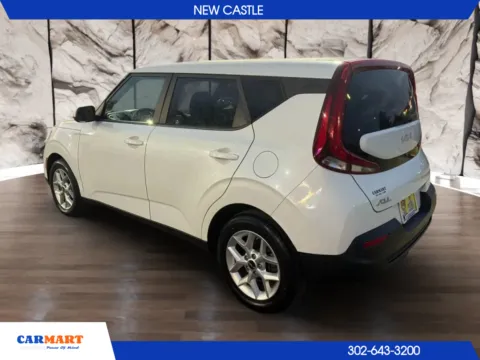 Another view of 2022 Kia Soul LX Wagon 4D for sale in New Castle, DE at CARMART - New Castle