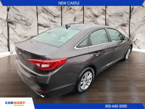 Photos of 2017 Hyundai Sonata SE Sedan 4D for sale in New Castle, DE at CARMART - New Castle