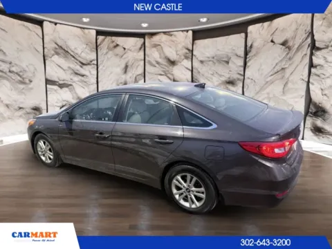 More photos of 2017 Hyundai Sonata SE Sedan 4D at CARMART - New Castle, DE