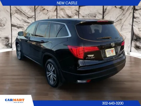 More photos of 2018 Honda Pilot EX-L w/Navigation Sport Utility 4D at CARMART - New Castle, DE