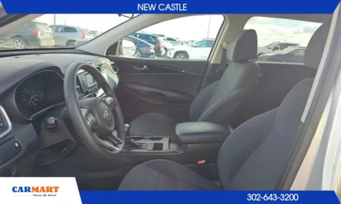 Another view of 2017 Kia Sorento LX Sport Utility 4D for sale in New Castle, DE at CARMART - New Castle