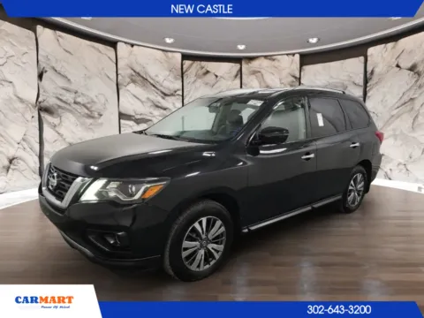 Black 2019 Nissan Pathfinder SL Sport Utility 4D for sale in New Castle, DE