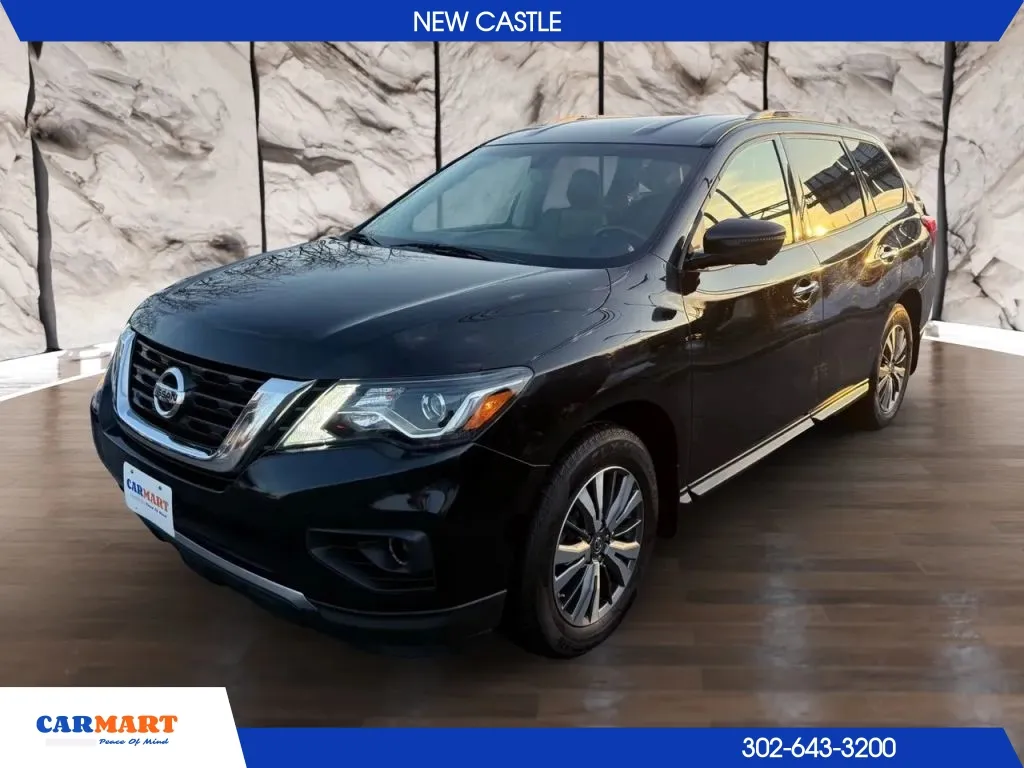 Black 2019 Nissan Pathfinder SL Sport Utility 4D for sale in New Castle, DE