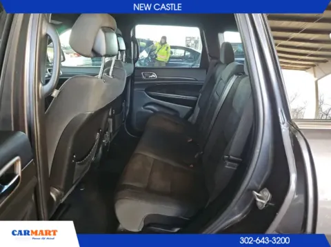 More photos of 2016 Jeep Grand Cherokee Laredo Sport Utility 4D at CARMART - New Castle, DE