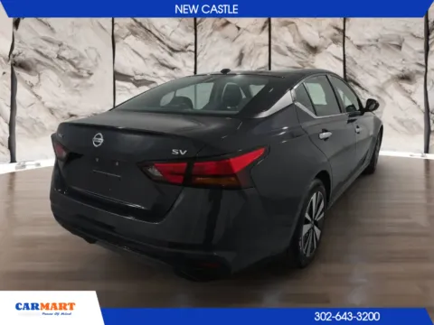 Photos of 2022 Nissan Altima 2.5 SV Sedan 4D for sale in New Castle, DE at CARMART - New Castle