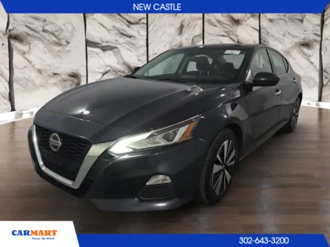 Blue 2022 Nissan Altima 2.5 SV Sedan 4D for sale in New Castle, DE