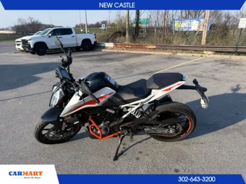 Photos of 2021 KTM 390 Duke for sale in New Castle, DE at CARMART - New Castle