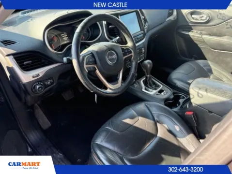 Photos of 2016 Jeep Cherokee Limited Sport Utility 4D for sale in New Castle, DE at CARMART - New Castle