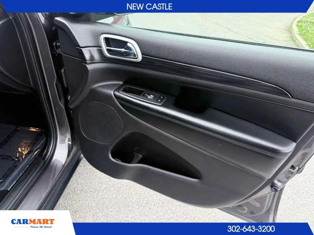 2020 Jeep Grand Cherokee Laredo E - Photo 26