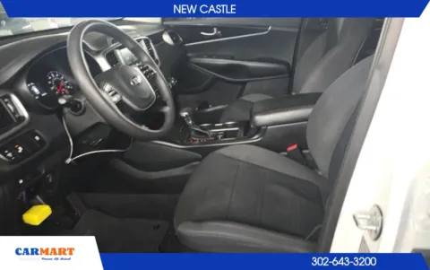 Another view of 2019 Kia Sorento LX Sport Utility 4D for sale in New Castle, DE at CARMART - New Castle