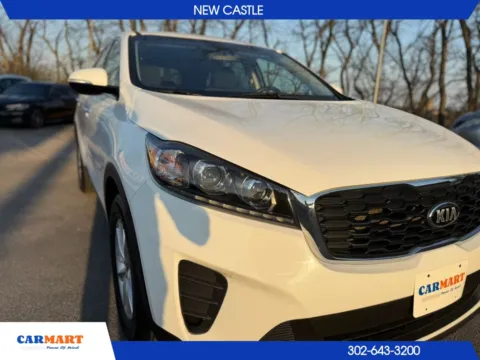 Another view of 2019 Kia Sorento LX Sport Utility 4D for sale in New Castle, DE at CARMART - New Castle