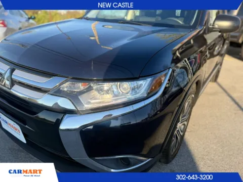 More photos of 2018 Mitsubishi Outlander ES Sport Utility 4D at CARMART - New Castle, DE