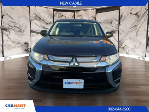 Photos of 2018 Mitsubishi Outlander ES Sport Utility 4D for sale in New Castle, DE at CARMART - New Castle