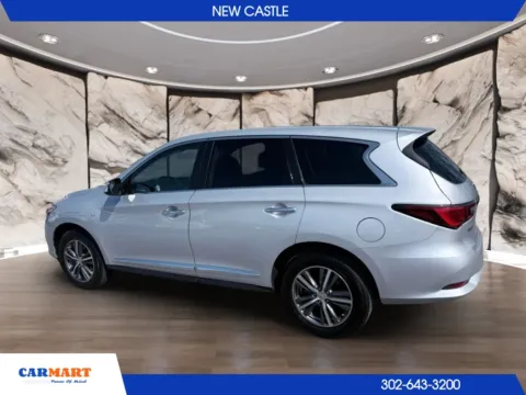 More photos of 2018 INFINITI QX60 3.5 Sport Utility 4D at CARMART - New Castle, DE
