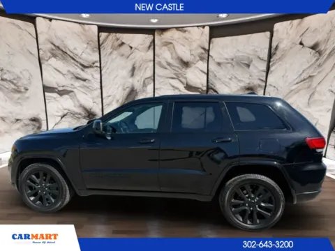 More photos of 2019 Jeep Grand Cherokee Altitude Sport Utility 4D at CARMART - New Castle, DE