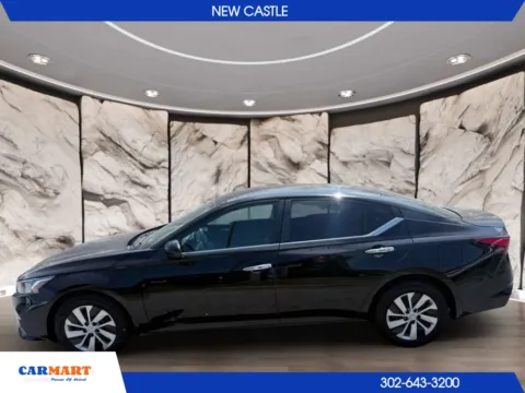 Another view of 2020 Nissan Altima 2.5 S Sedan 4D for sale in New Castle, DE at CARMART - New Castle