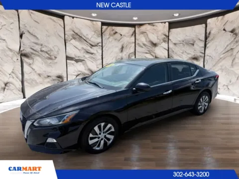 Photos of 2020 Nissan Altima 2.5 S Sedan 4D for sale in New Castle, DE at CARMART - New Castle