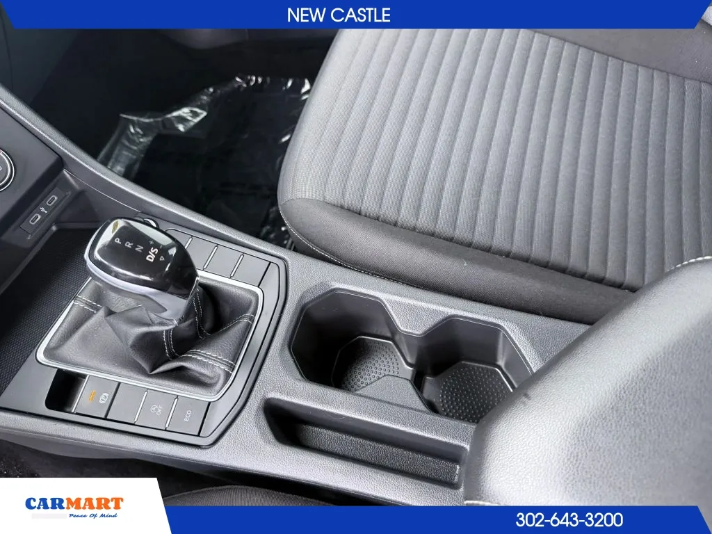 2024 Volkswagen Jetta S - Photo 31