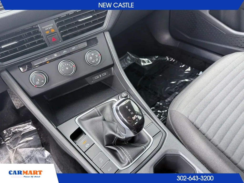 2024 Volkswagen Jetta S - Photo 30