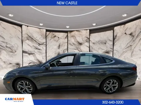More photos of 2022 Hyundai Sonata SEL Sedan 4D at CARMART - New Castle, DE