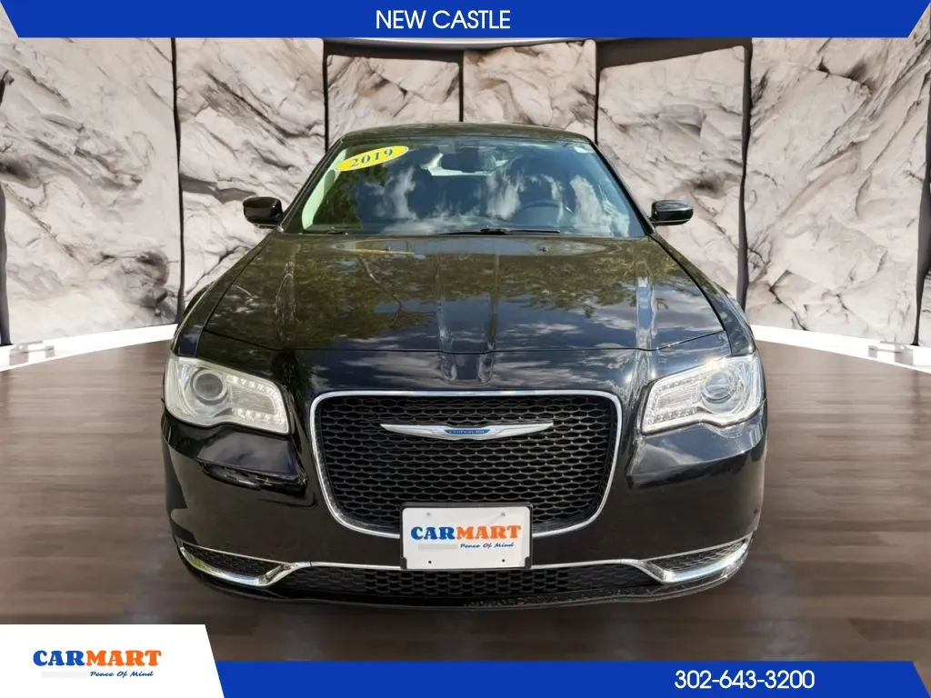 Chrysler 300 photo 3