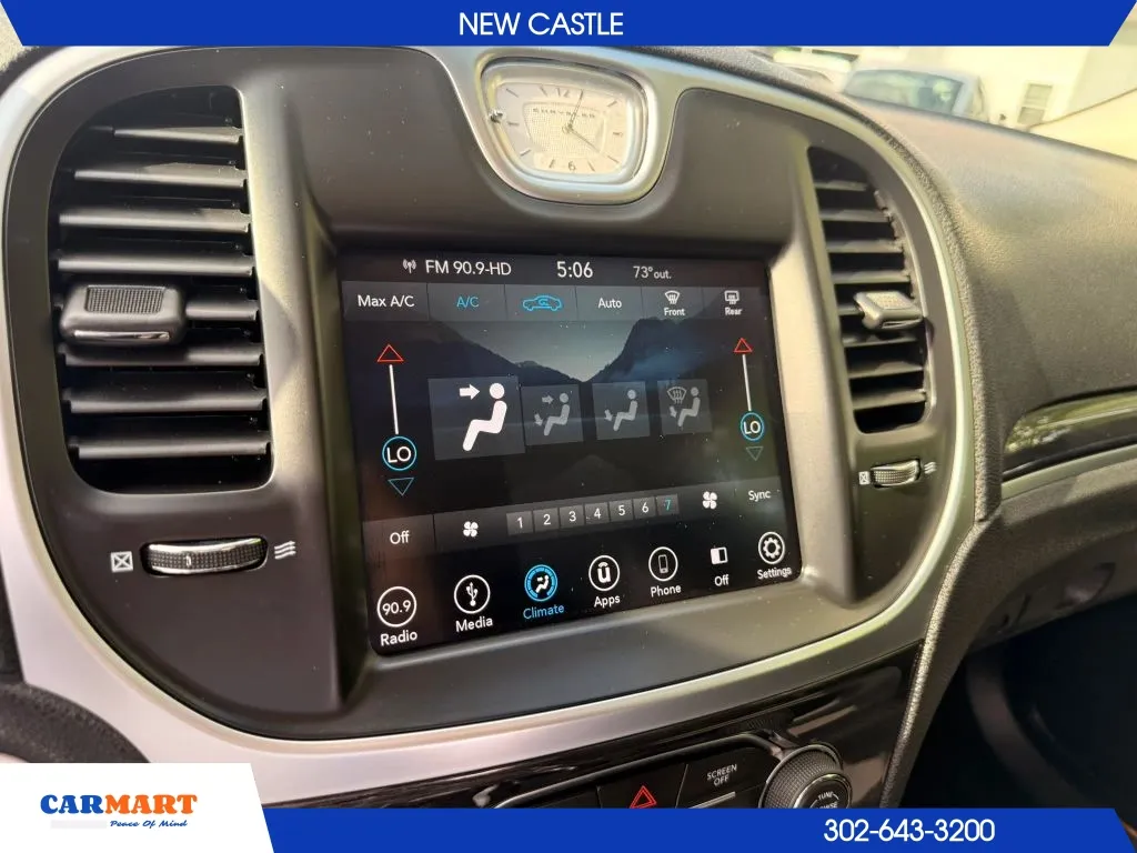 Chrysler 300 photo 31