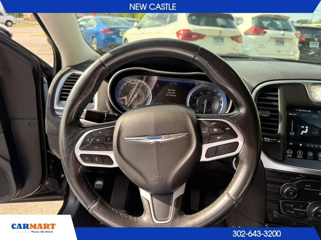 Chrysler 300 photo 21