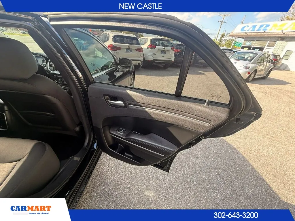 Chrysler 300 photo 38