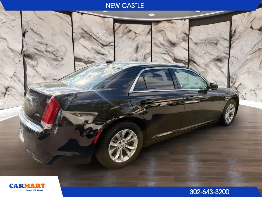 Chrysler 300 photo 12