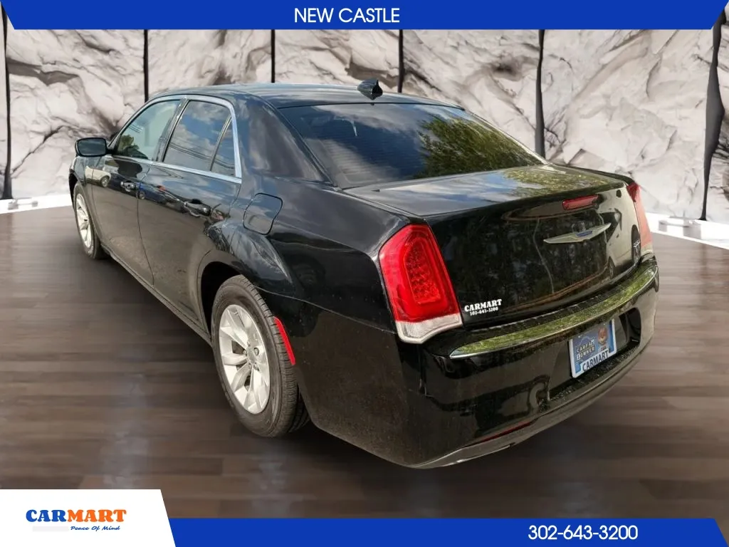 Chrysler 300 photo 9
