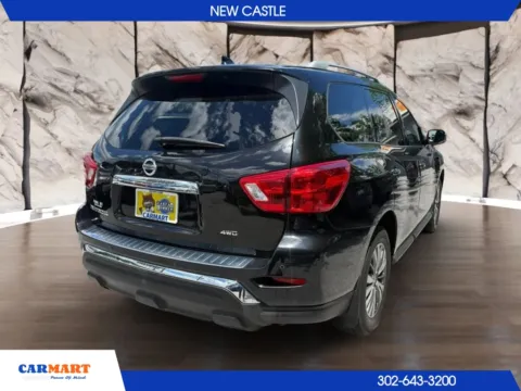 More photos of 2020 Nissan Pathfinder S Sport Utility 4D at CARMART - New Castle, DE
