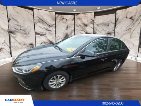 Black 2018 Hyundai Sonata SE Sedan 4D for sale in New Castle, DE