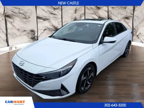 White 2022 Hyundai Elantra SEL Sedan 4D for sale in New Castle, DE